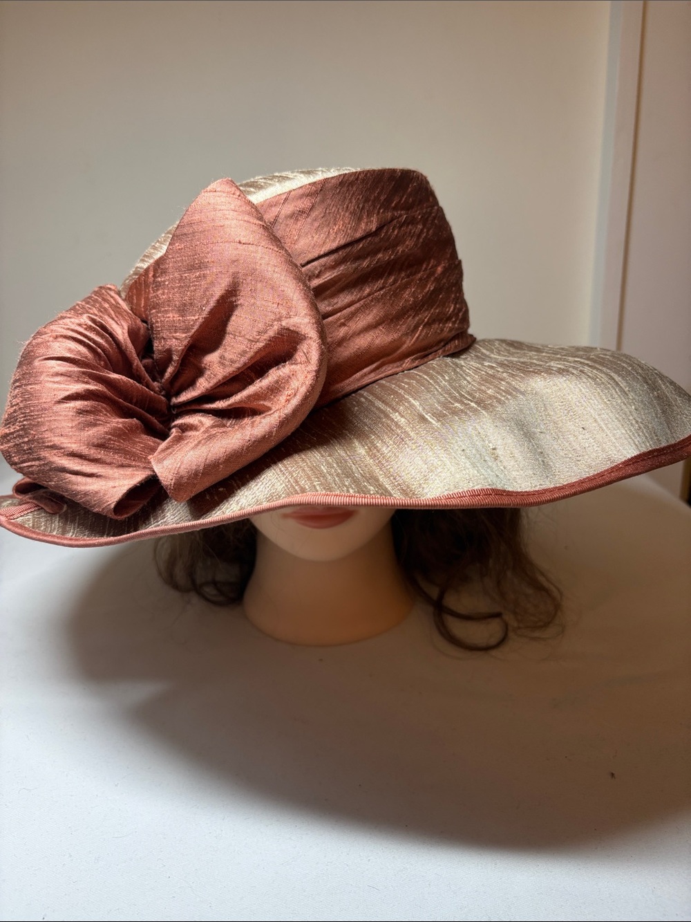 Chateau Creations by Ruth Kropveld Tan and Rust Textured Silk Wide-Brimmed Hat